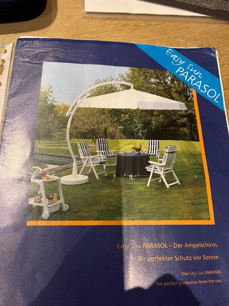 Sun Garden Easy sun parasol (beige) met voet en beschermhoes, Tuin en Terras, Parasols, Ophalen, Verstelbaar, 1 tot 2 meter, Zweefparasol