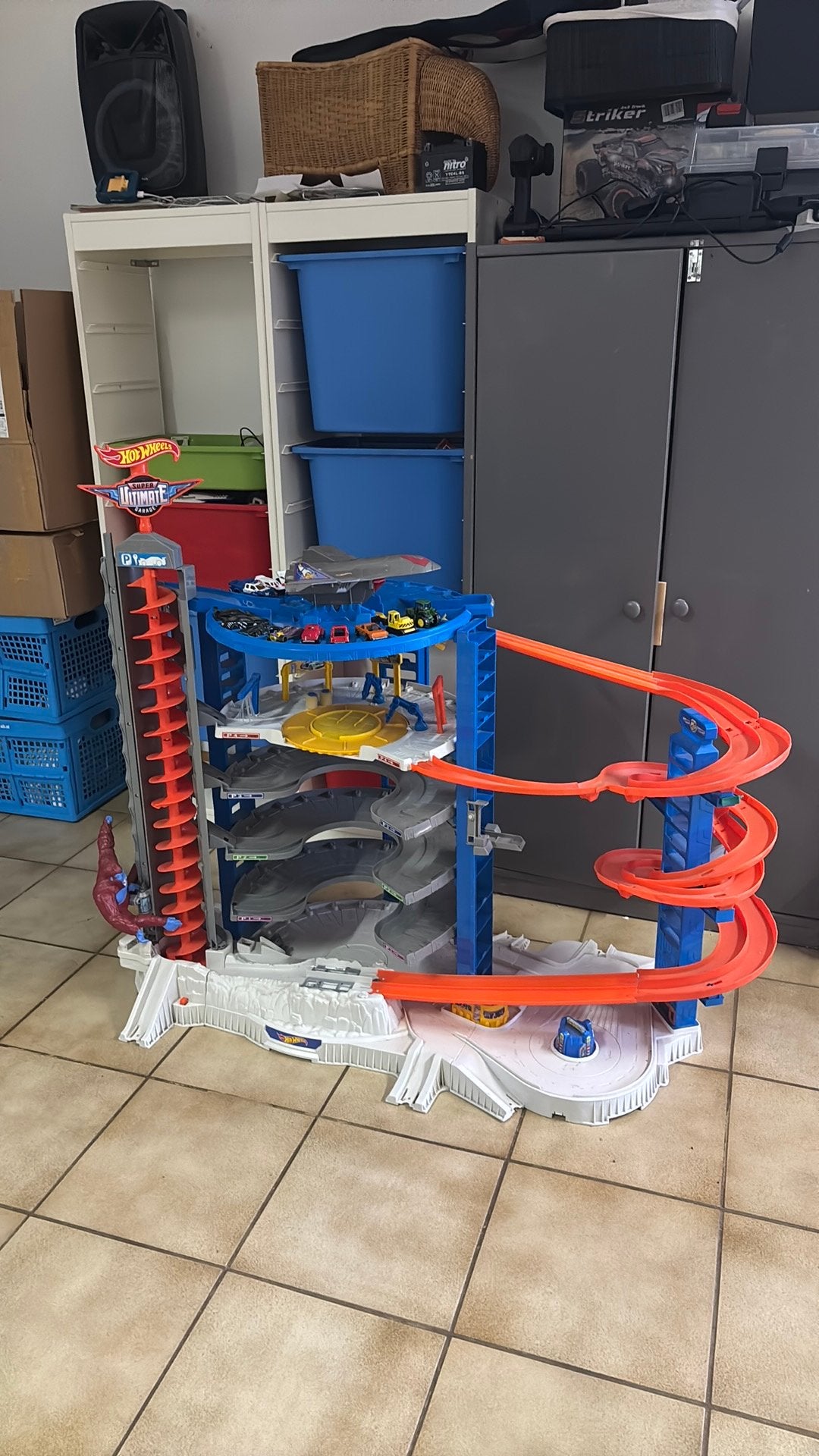 Mega hotweels garage, Ophalen, Zo goed als nieuw, Handmatig, Hot Wheels