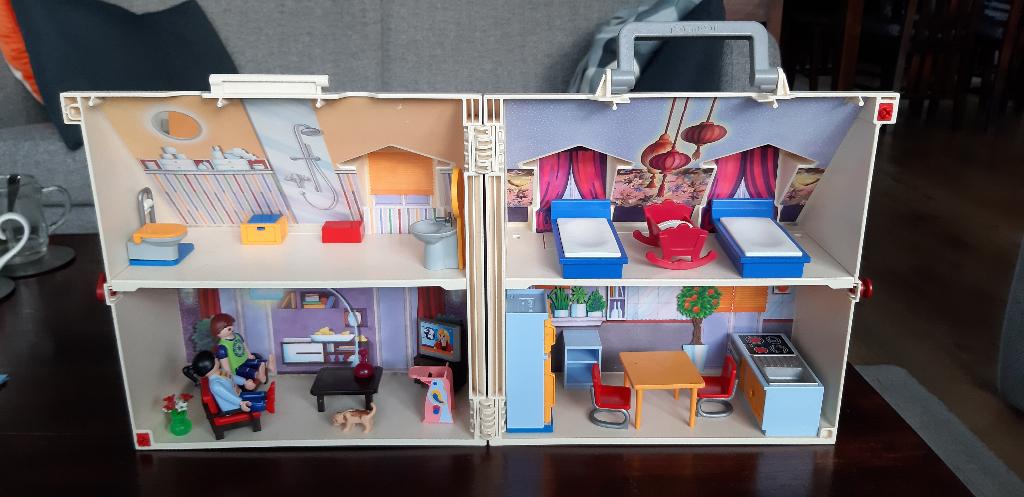Playmobil (poppen) huis 5167, Kinderen en Baby's, Speelgoed | Playmobil, Ophalen, Gebruikt, Complete set