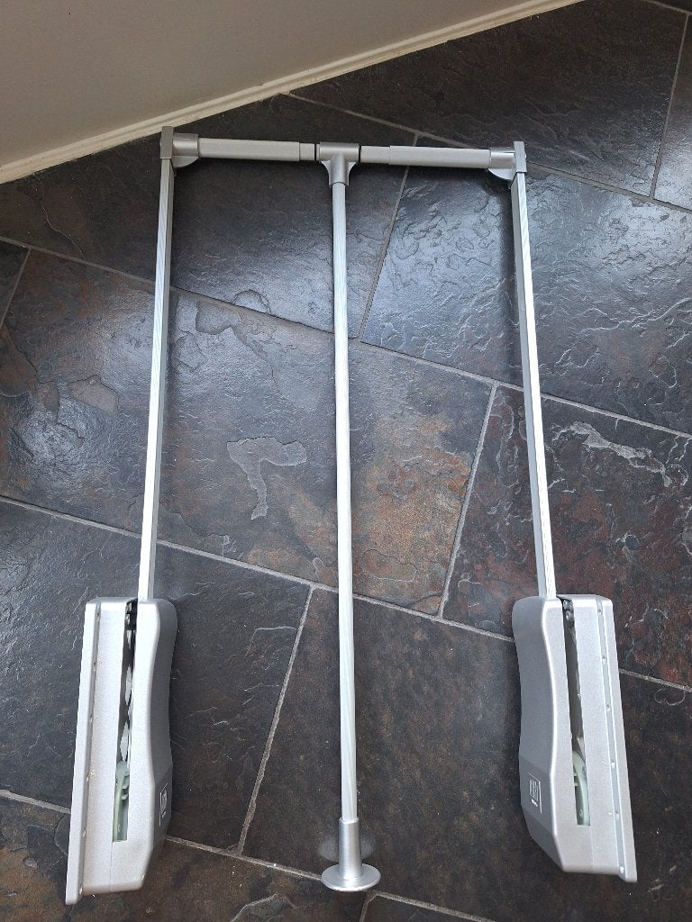 Kleding lift voor in de kast, Ophalen, Zo goed als nieuw, Minder dan 25 cm, Minder dan 100 cm