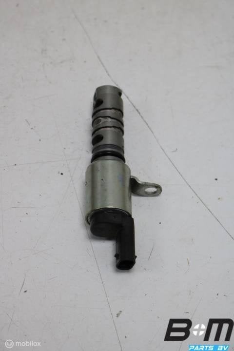 Regelklep nokkenas VW Golf 7 5drs 04E906455D, Gebruikt