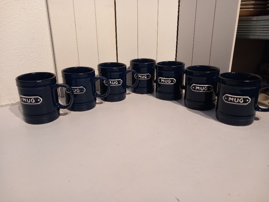 Intermezzo 7 blauwe Mug, Huis en Inrichting, Keramiek, Ophalen of Verzenden, Zo goed als nieuw, Overige stijlen