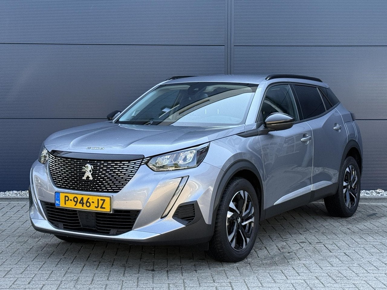 Peugeot 2008 1.2 PureTech Allure Pack | Navigatie | Carplay/, Auto's, Peugeot, Gebruikt, 1199 cc, 3 cilinders, SUV of Terreinwagen