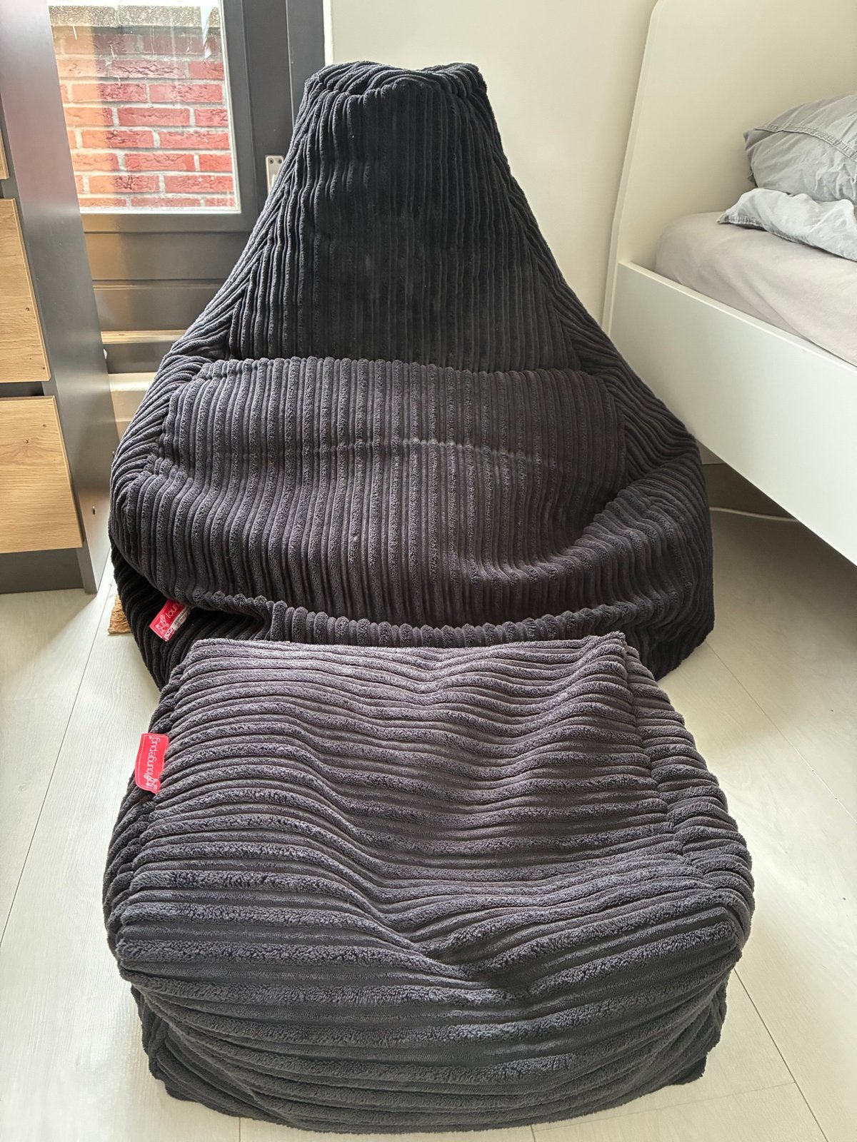 Lounge Pug Zitzak en Voetenbank - Zwart Corduroy, Huis en Inrichting, Ophalen, Zo goed als nieuw, Zwart, Zitzak