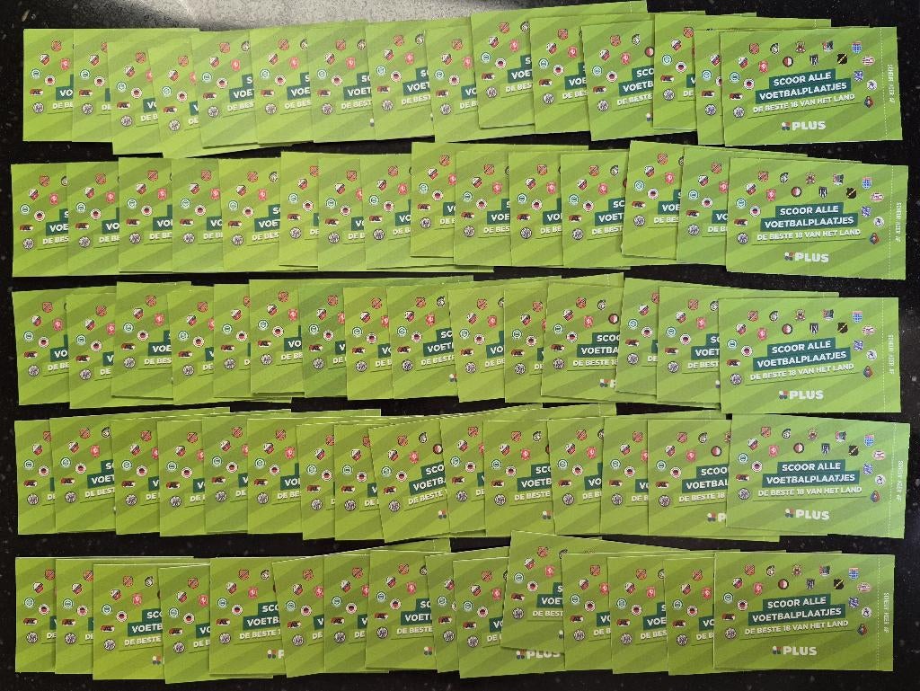60 SETS VOETBAL PLAATJES PLUS, Verzamelen, Supermarktacties, Plus, Verzenden