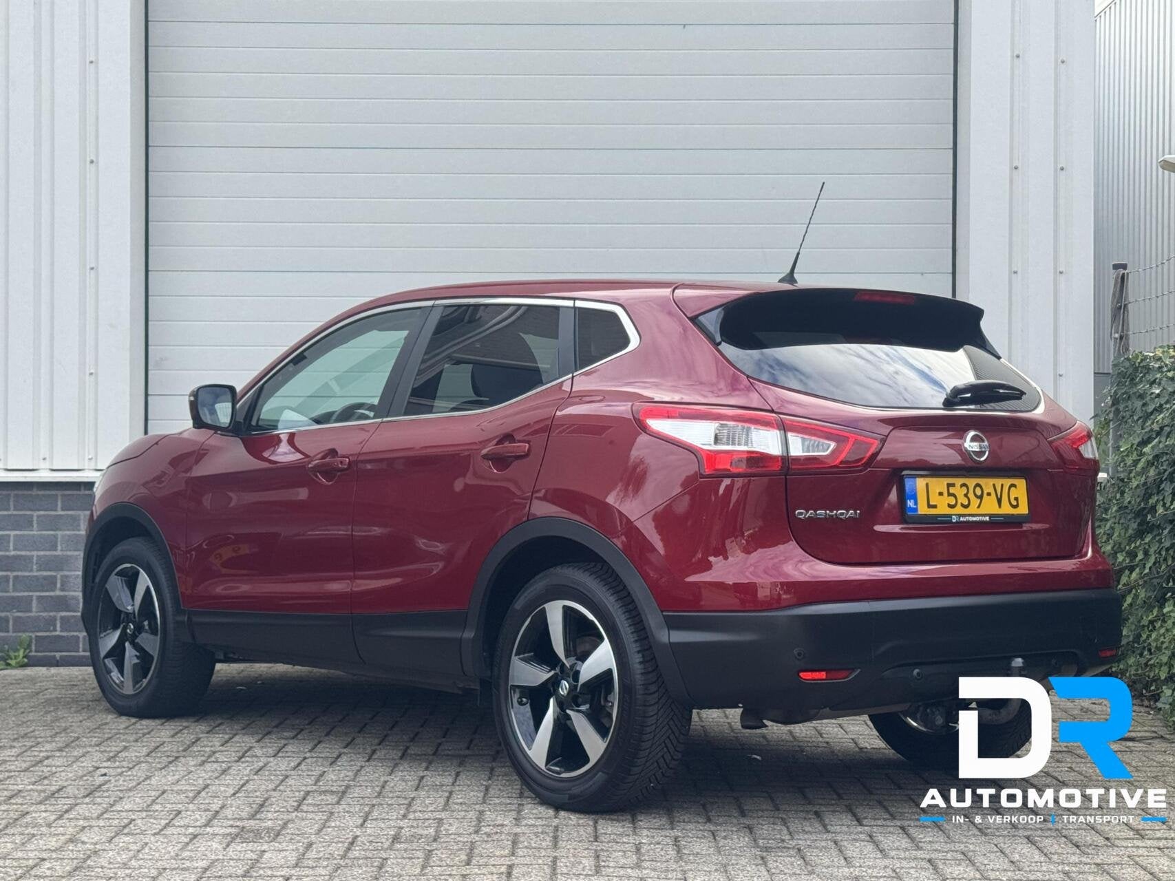 Nissan Qashqai 1.2 | 360CAMERA | STOELVERW | AFN TREKHAAK |, Auto's, Voorwielaandrijving, Stof, Gebruikt, 116 pk