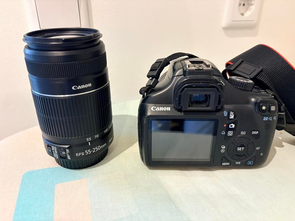 Canon EOS 1100D Spiegelreflexcamera met 2 lenzen, Spiegelreflex, Canon, Ophalen of Verzenden, Zo goed als nieuw