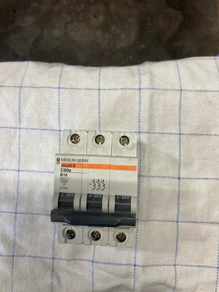 Merlin Gerin Multi 9 C60a B16 3-polige automaat, Ophalen of Verzenden, Gebruikt, Schakelaar