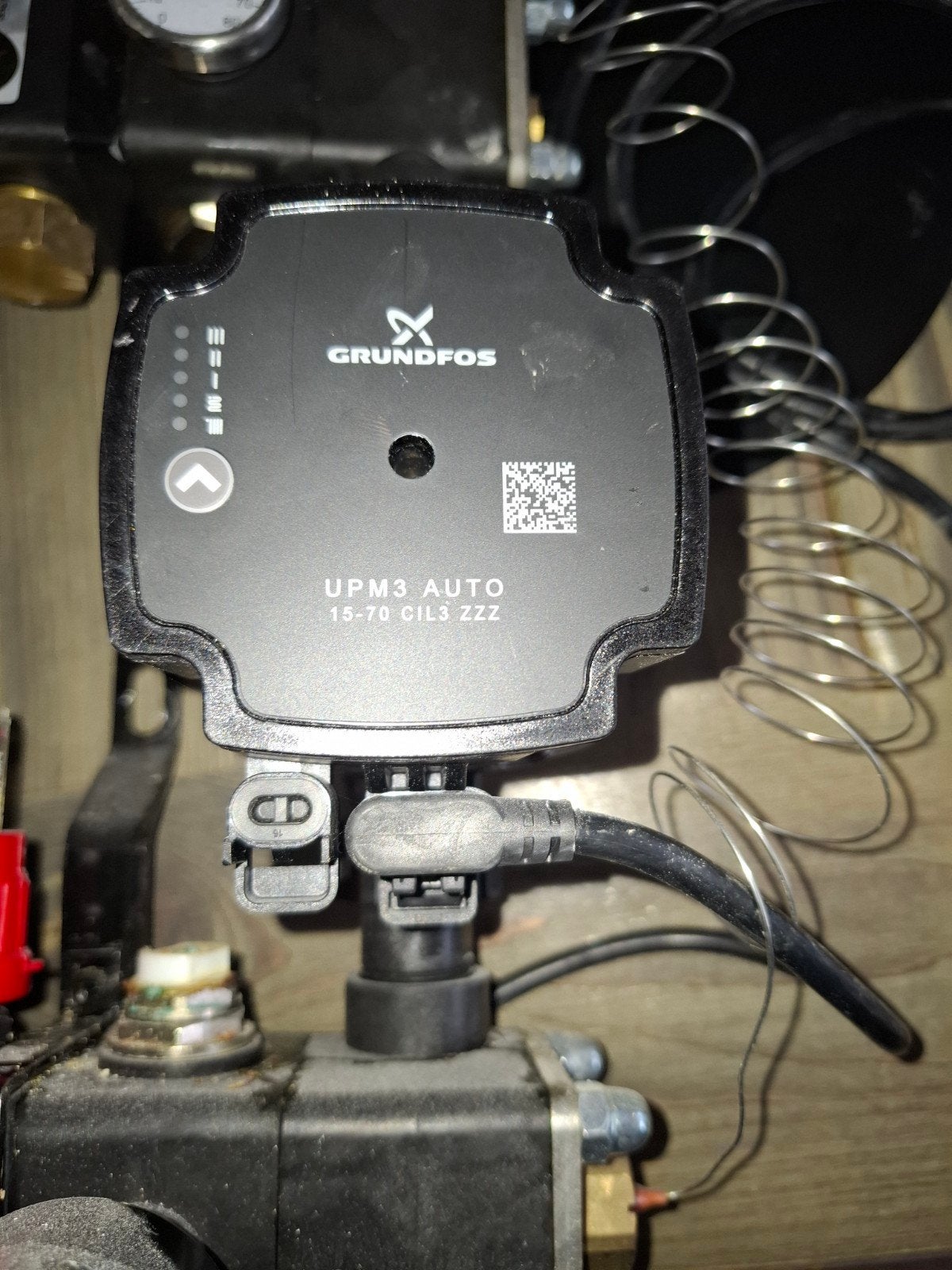 Vloerverwarmingsverdeler met Grundfos UPM3 pomp, Ophalen of Verzenden, Gebruikt, Overige typen