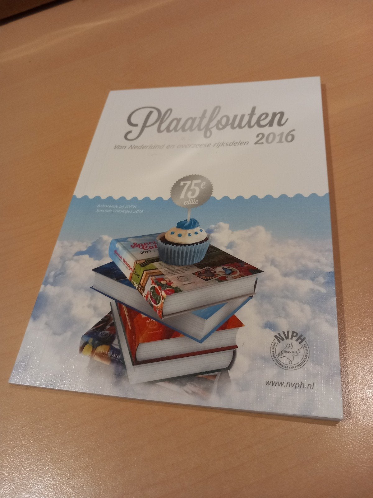 Nederland Plaatfouten catalogus 2016, Postzegels en Munten, Ophalen of Verzenden, Catalogus