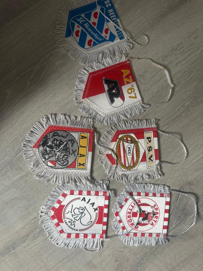 Voetbalvaantjes Eredivisie clubs - Ajax, PSV, AZ, Heerenveen, Ophalen of Verzenden, Gebruikt, Ajax, Vaantje of Sjaal