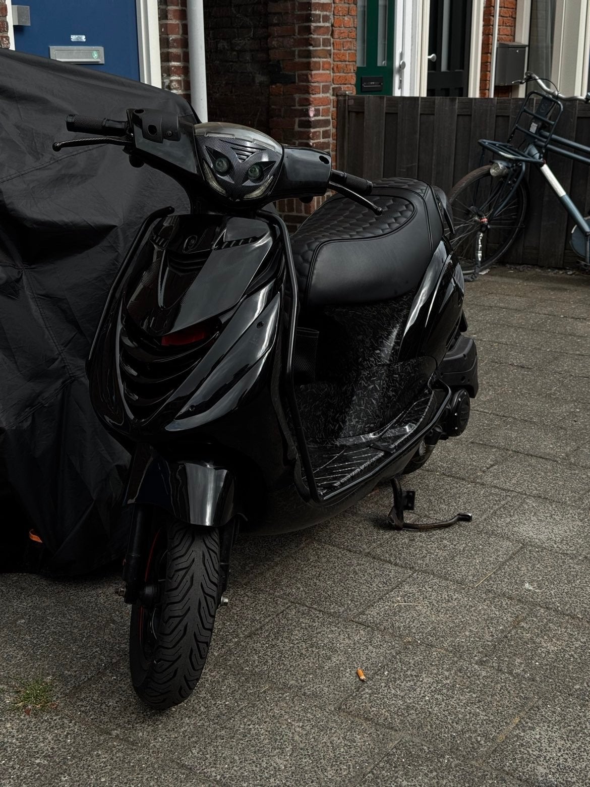 Piaggio Zip 80cc met 600 km op de blok, Fietsen en Brommers, Scooters | Piaggio, Maximaal 45 km/u, Zip, Ophalen of Verzenden, Zo goed als nieuw