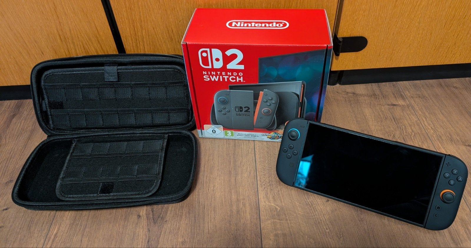Nintendo Switch 2 - met factuur + garantie MediaMarkt, Ophalen, Zo goed als nieuw, Met 2 controllers, Switch Original