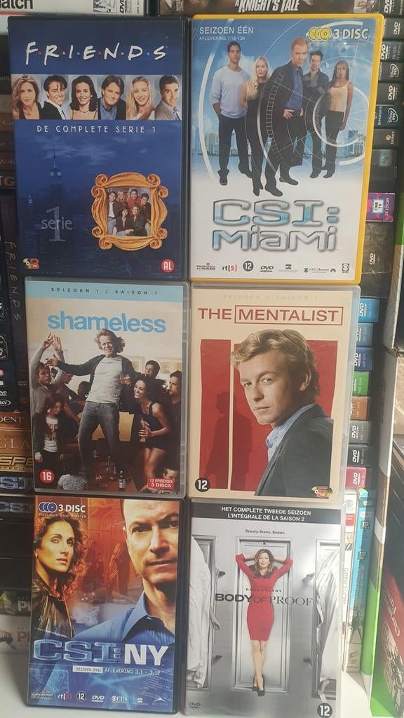 Kleine partij diverse DVD boxsets: Friends, CSI, Shameless, Gebruikt, Boxset, Drama, Ophalen of Verzenden