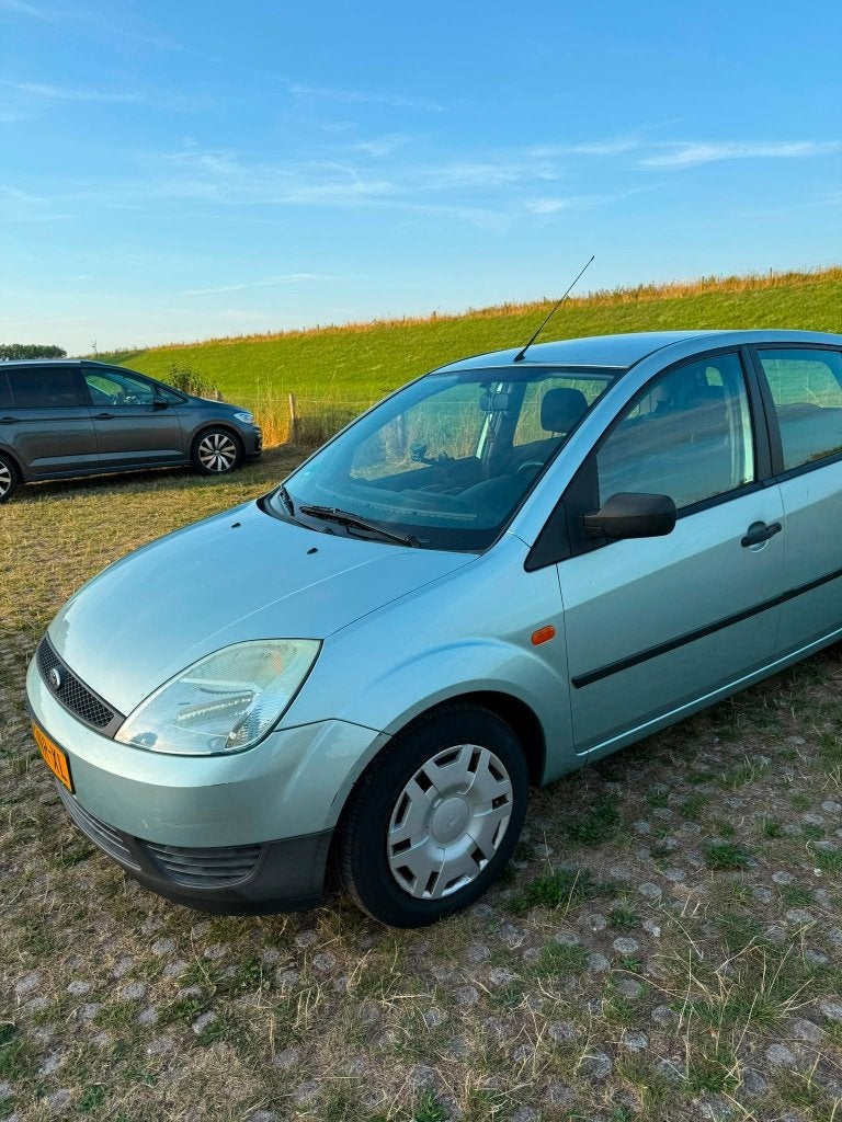 Ford Fiesta 1.4 16V automaat | APK 07-2027, Auto's, 40 €/maand, 4 cilinders, Origineel Nederlands, Particulier