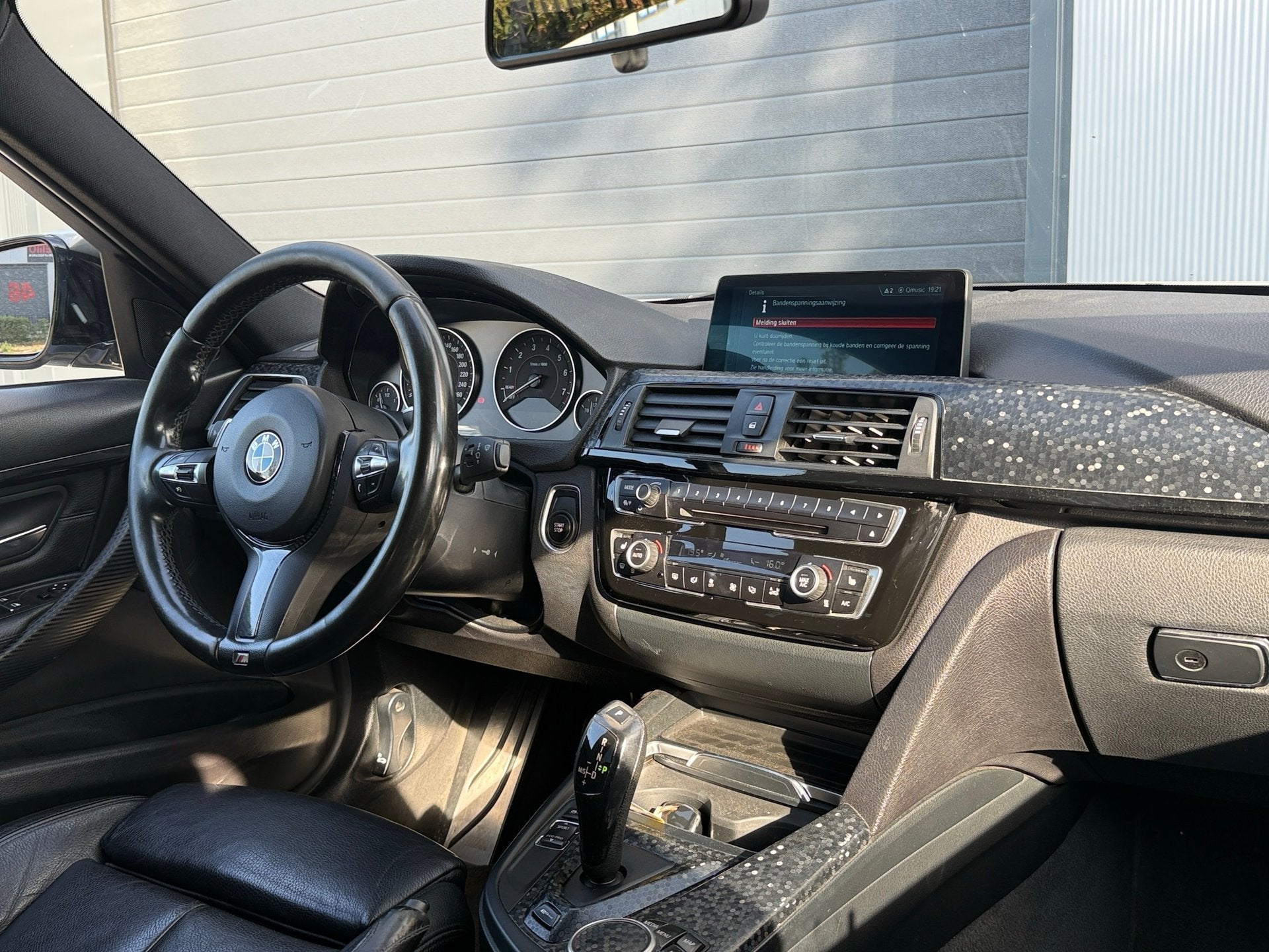 BMW 3-serie 330e Centennial High Executive / AKRAPOVIC / NAP, Auto's, BMW, Automaat, 1998 cc, Achterwielaandrijving, Gebruikt