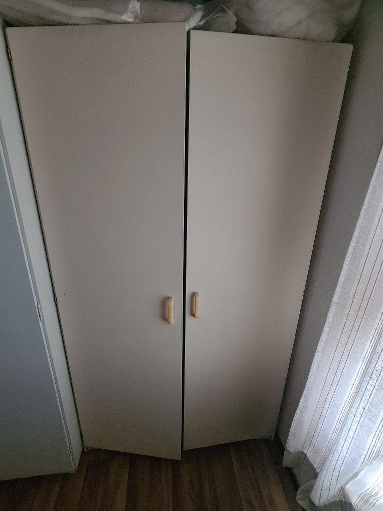 Opbergkast met leg en groot hanggedeelte, crèmekleur, Huis en Inrichting, Kasten | Kledingkasten, Ophalen, Met deur(en), Gebruikt