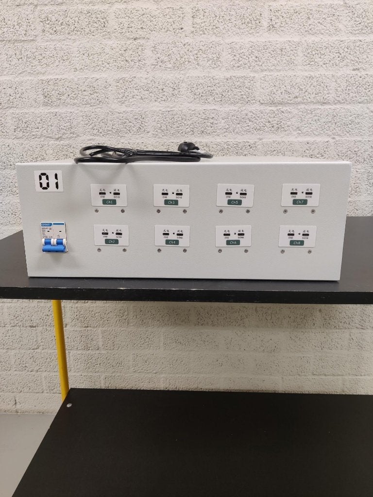 Professionele Battery / Powerbank Tester 8CH 800W WinAck, Computers en Software, Ophalen, Gebruikt, -, -