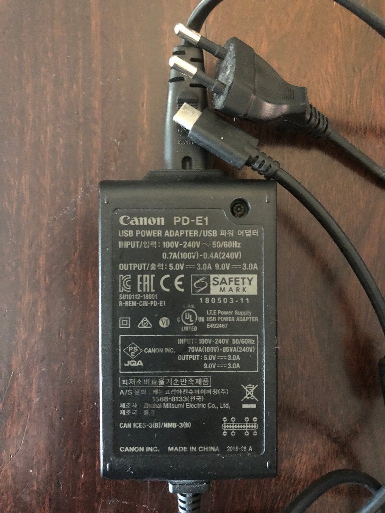Canon PD-E1 usb PD adapter voor EOS en Powershot, Zo goed als nieuw, Canon, Voeding, Inclusief stroomkabel