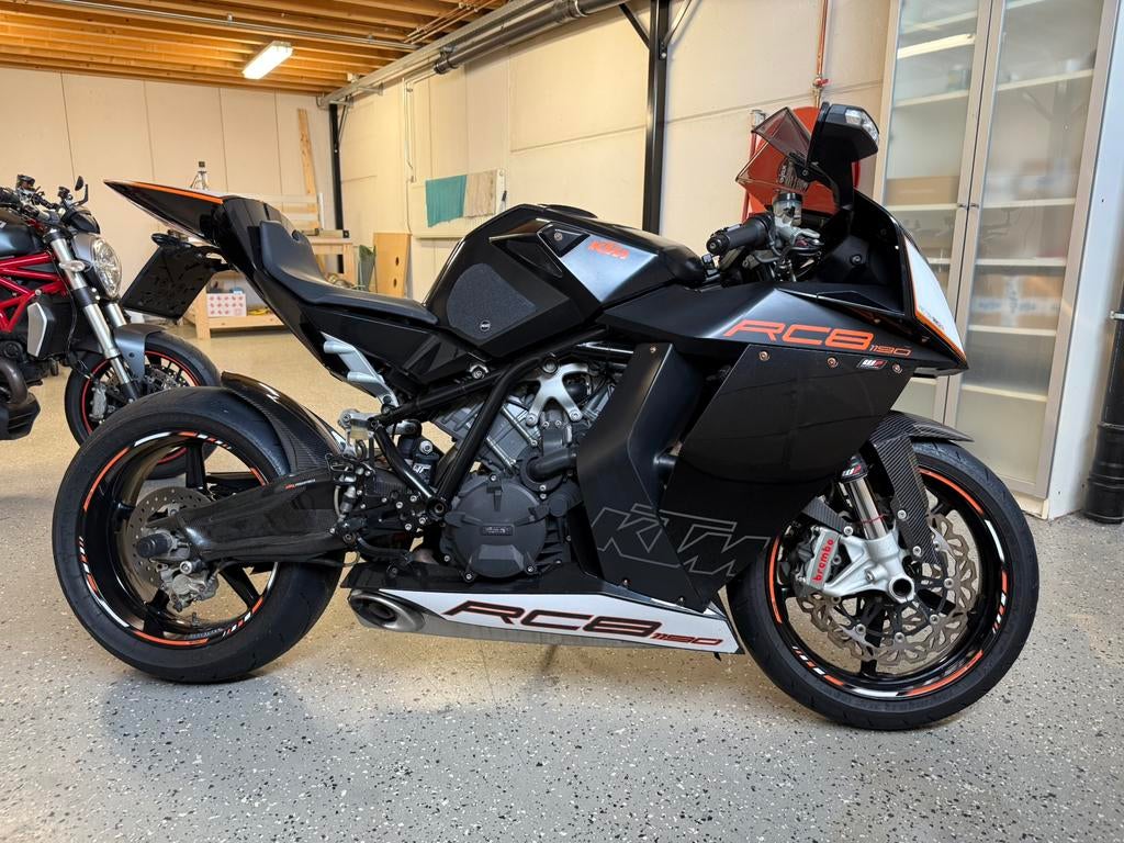 KTM 1190 RC8  2011 21240km Dealer onderh., 2 cilinders, Motorrijbewijs A, Super Sport, Particulier