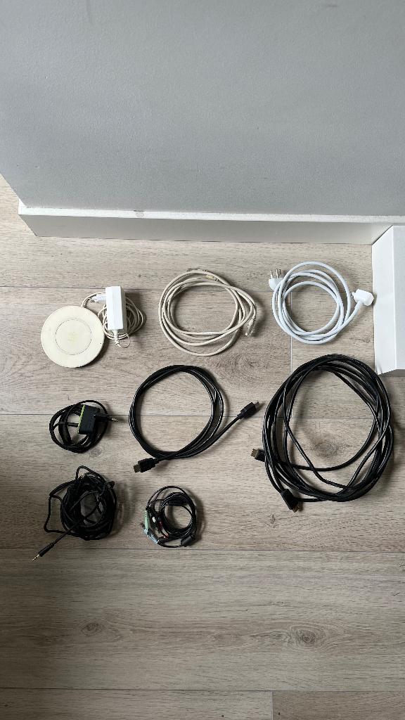 Tech Cable Bundle – HDMI/Belkin/Apple - Direct Ophalen, Ophalen, Gebruikt