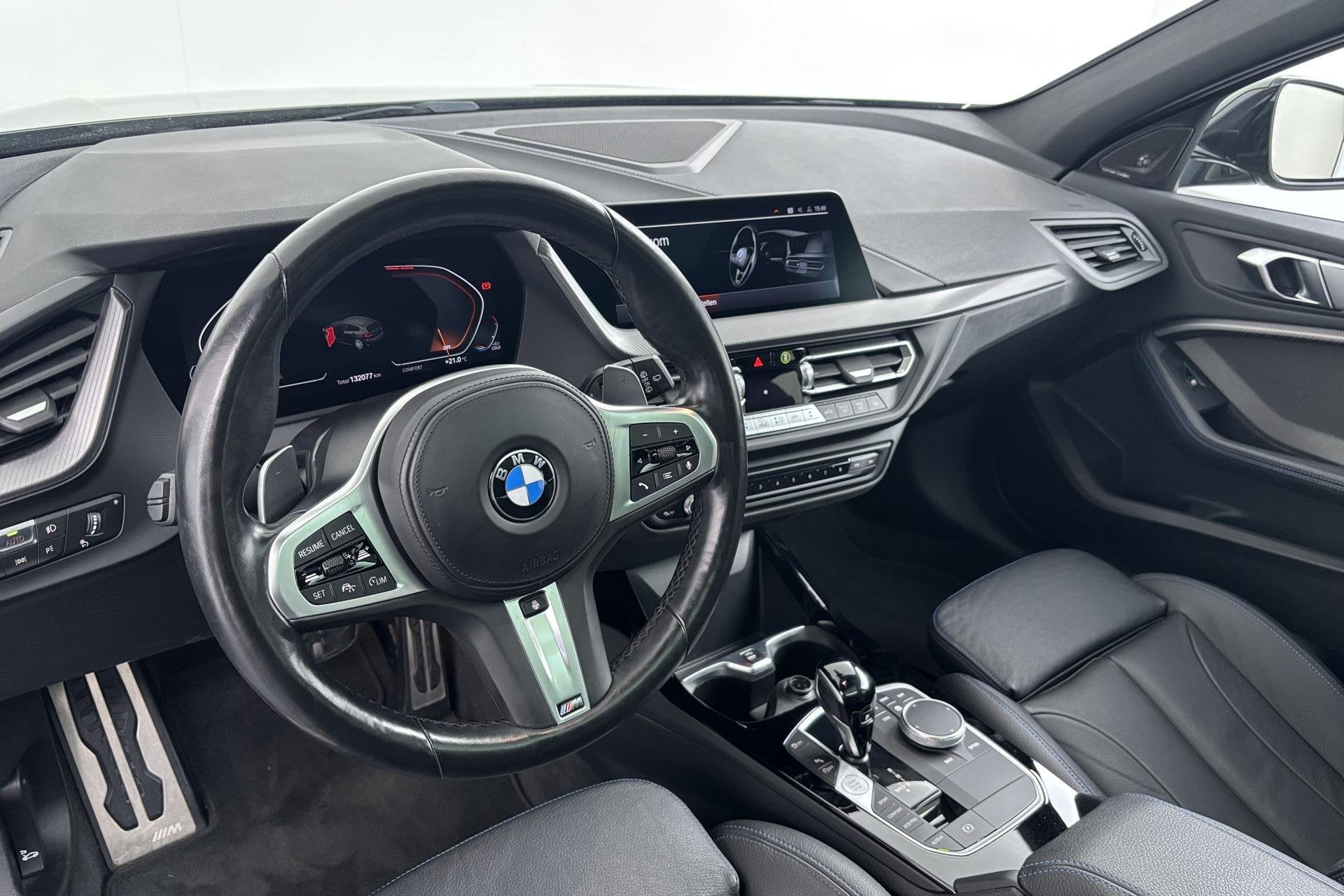 BMW 1-serie 120i Executive Sportief karakter in een compact, Auto's, 1998 cc, Gebruikt, Euro 6, 4 cilinders