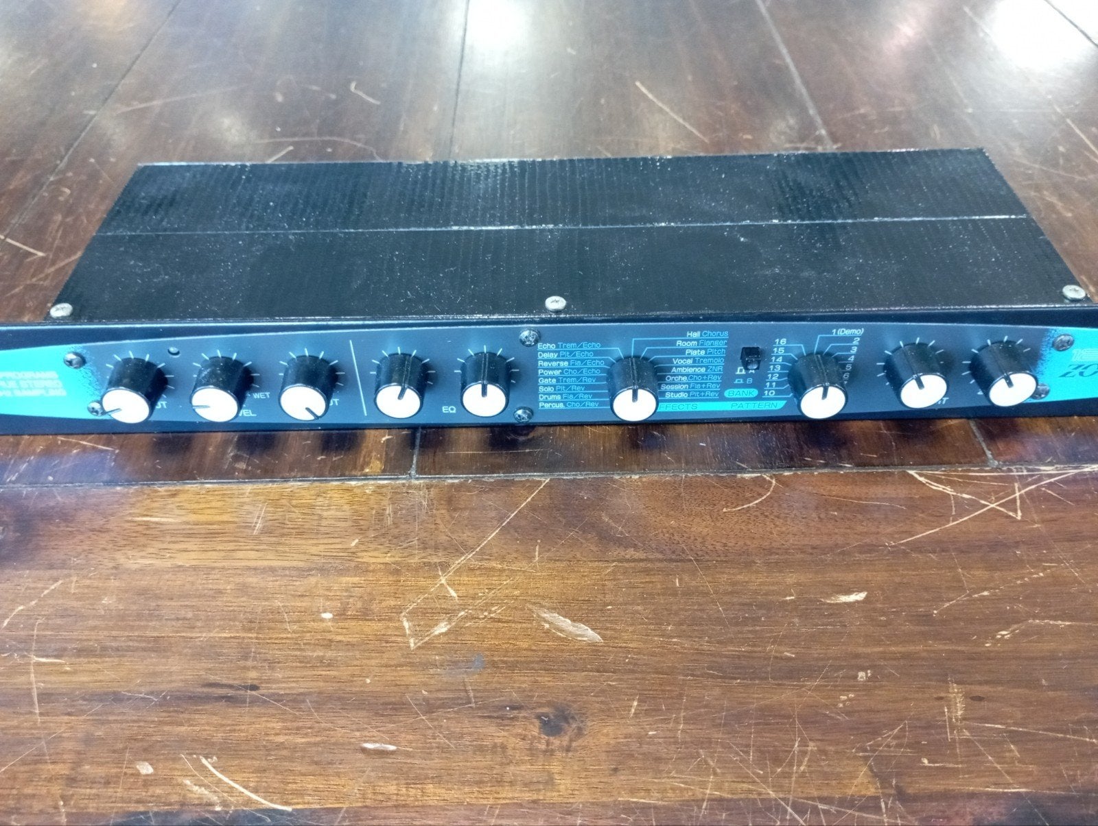 Zoom 1202 Effect Processor, Ophalen of Verzenden, Zo goed als nieuw