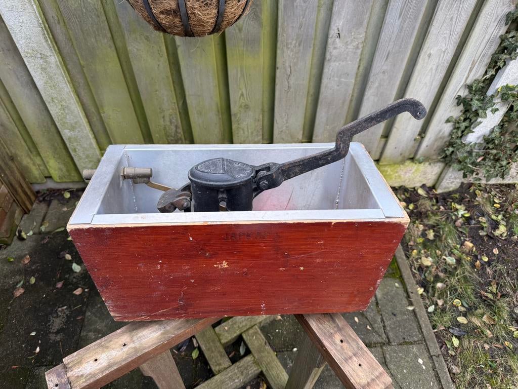 Antieke stortbak toilet, Ophalen of Verzenden, Zo goed als nieuw, Toilet