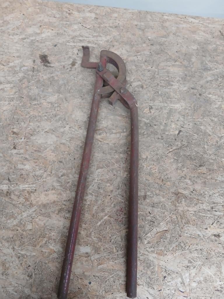 Vintage buigtang voor buizen of staven, Ophalen