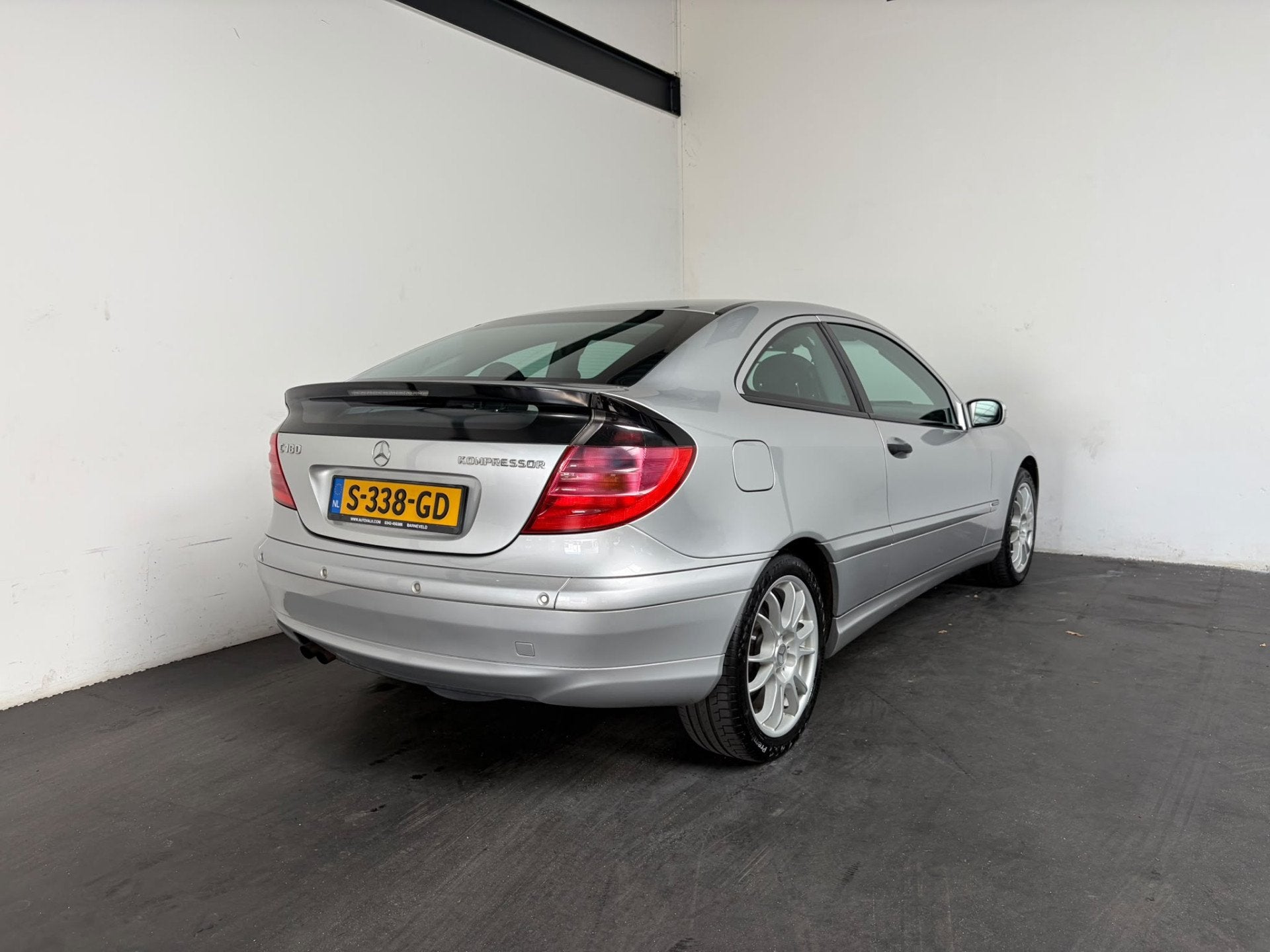 Mercedes-Benz C-Klasse Coupe 180 K. Elegance (bj 2004), Auto's, Gebruikt, 1796 cc, 11 km/l, Handgeschakeld