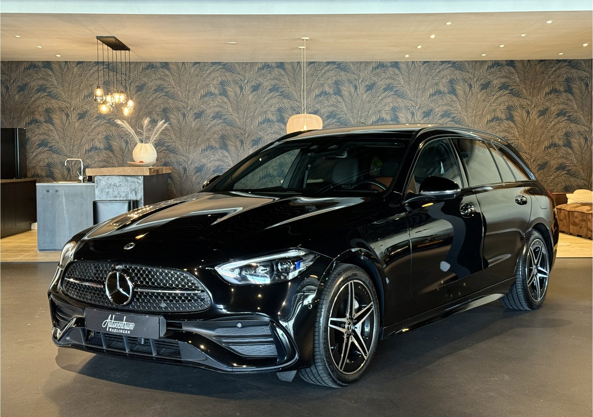 Mercedes-Benz C-Klasse Estate 300 e AMG I Pano I 2x Memory I, Auto's, Dealer onderhouden, Achterwielaandrijving, Euro 6, 2020 kg