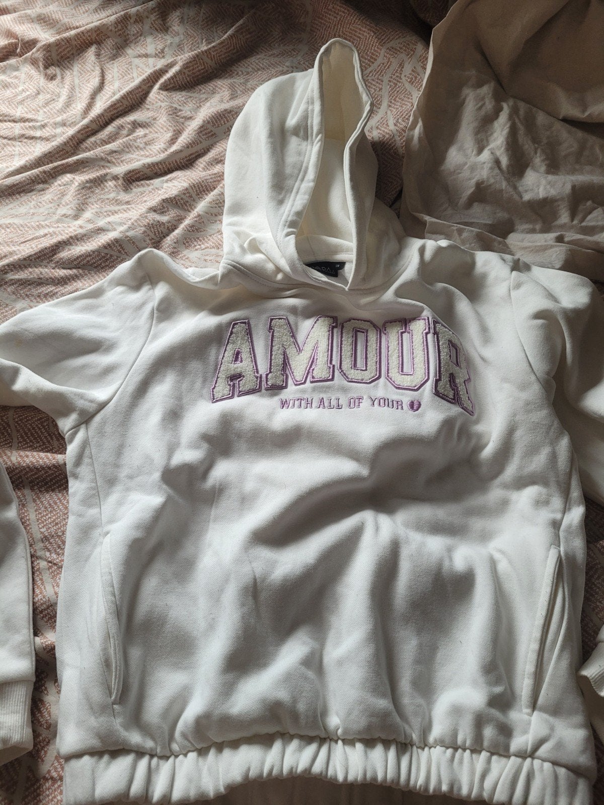 Witte meisjes sweater met capuchon - Amour, Gebruikt, Meisje, Ophalen of Verzenden, Moda