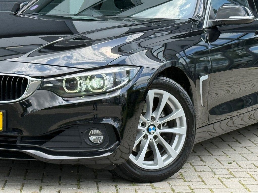 BMW 4-serie Gran Coupé 418i High CARPLAY / SCHUIFDAK / APK, Auto's, Automaat, Gebruikt, Euro 6, Zwart