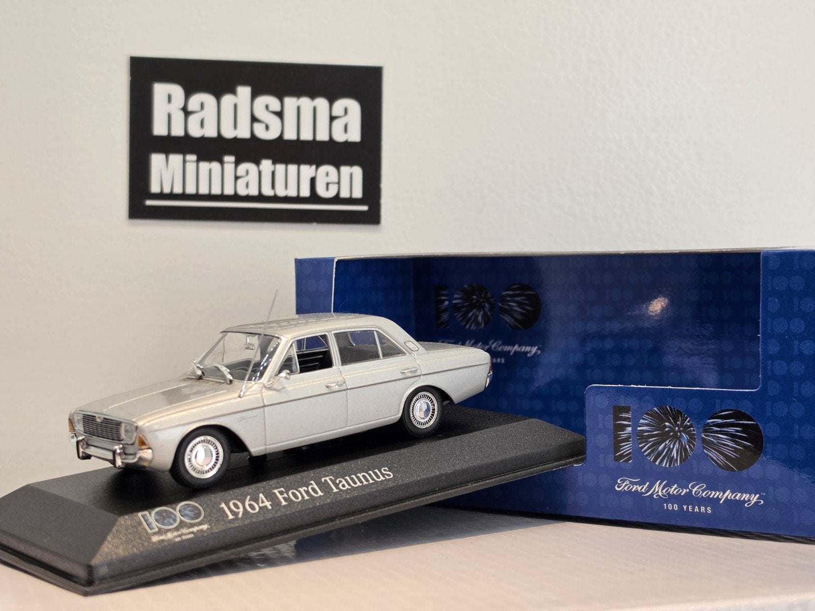 Ford Taunus P5 1964 - Silver - 1:43 Minichamps 100 jaar ford, Auto, Ophalen of Verzenden, Zo goed als nieuw, MiniChamps