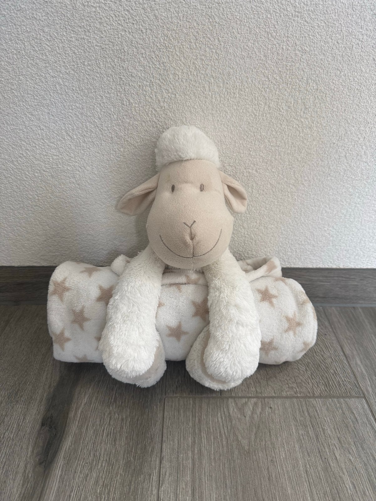 Schattig schaap knuffel met sterren deken, Overige merken, Overige karakters, Overige typen, Ophalen of Verzenden