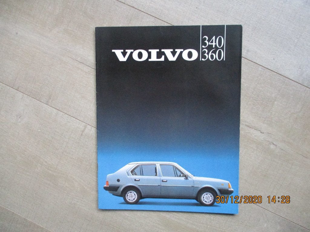 Volvo Oldtimer folders +/- 1985 --  SALE !!, Ophalen of Verzenden, Zo goed als nieuw, Volvo