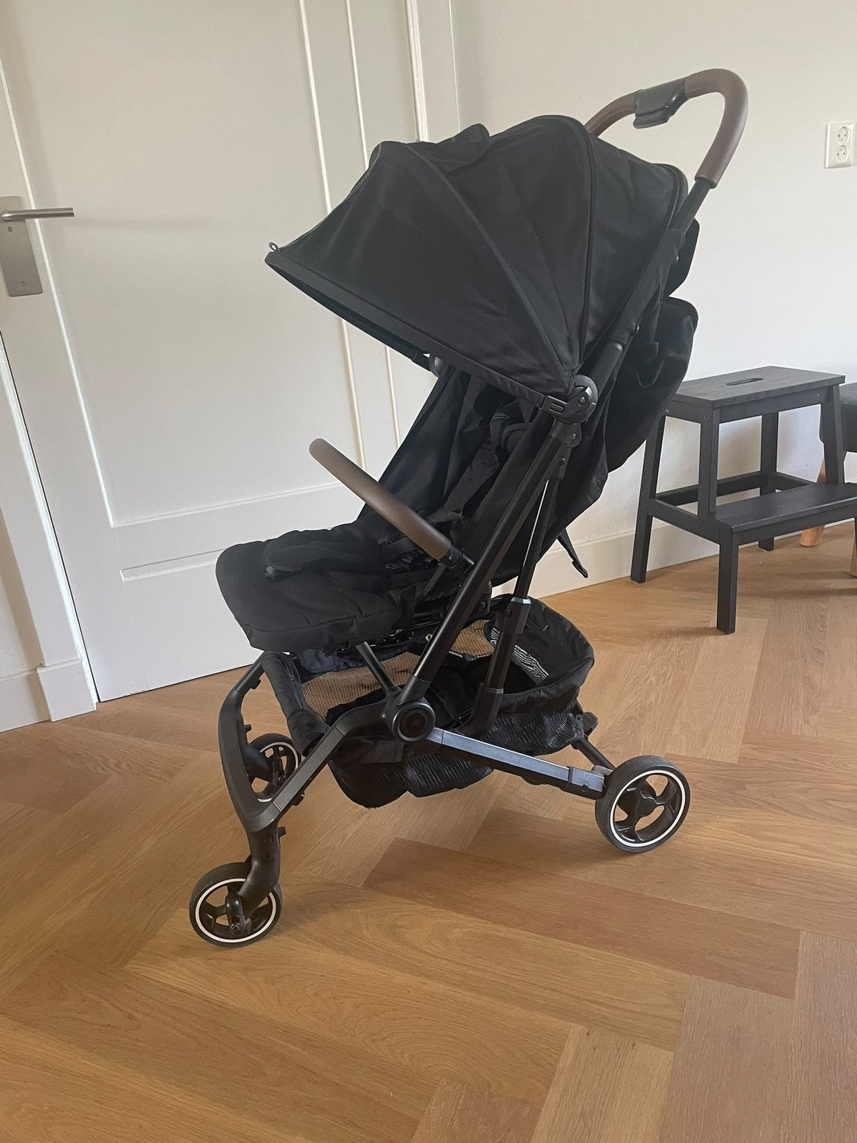 Qute Q Compact Buggy zwart met bruin | ZGAN, Ophalen, Zo goed als nieuw