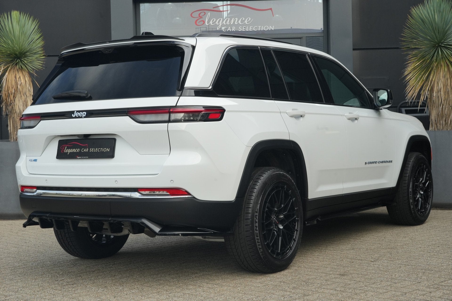Jeep Grand Cherokee 2.0 Limited 4xe | 381PK | Maxton | Pano, Auto's, Automaat, Zwart, 4 cilinders, 38 km/l