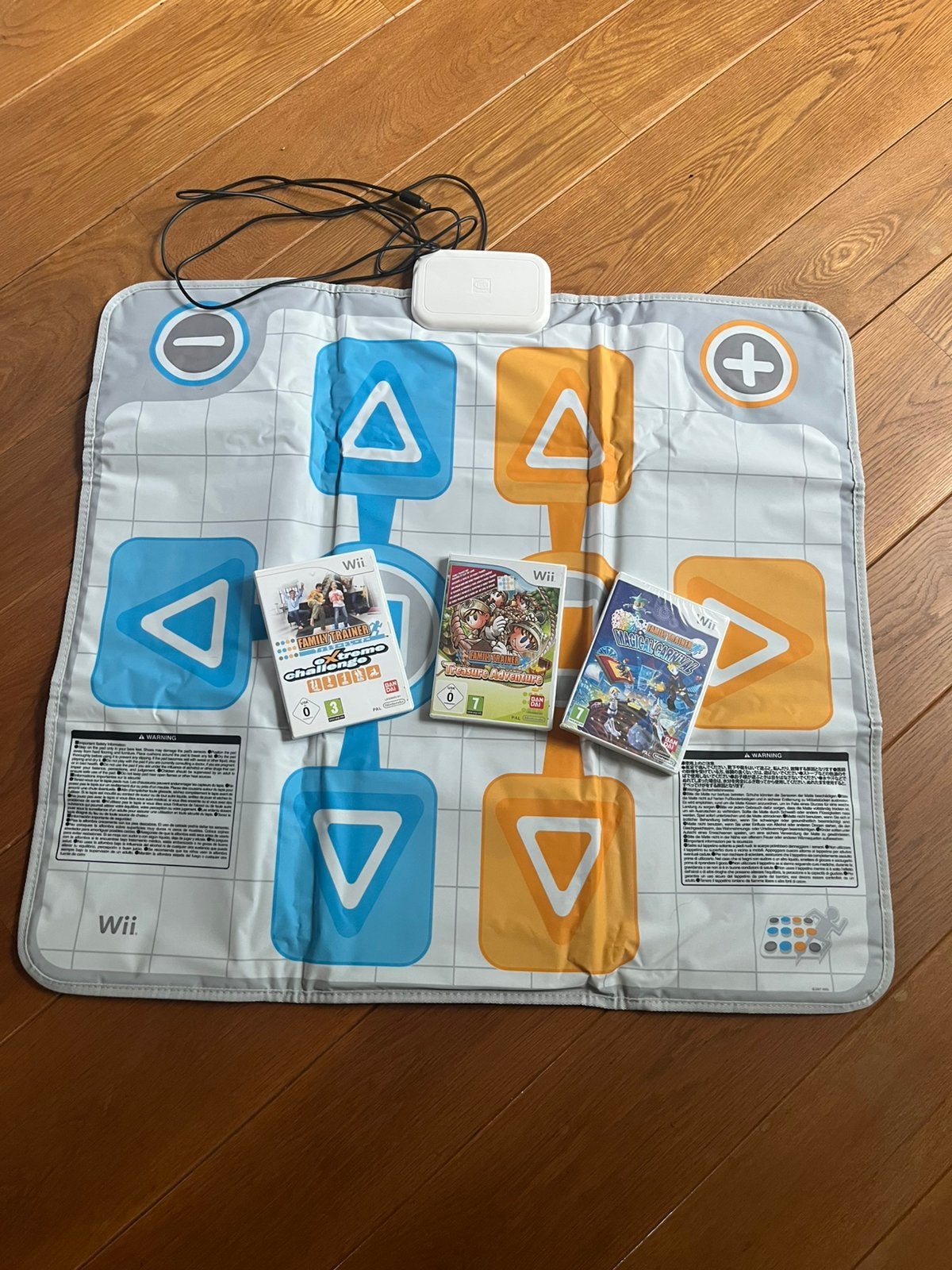 Family Trainer Wii + mat + 3 games – 2x nieuw/sealed, Ophalen of Verzenden, Zo goed als nieuw, Wii, Stuurtje of Sportattribuut