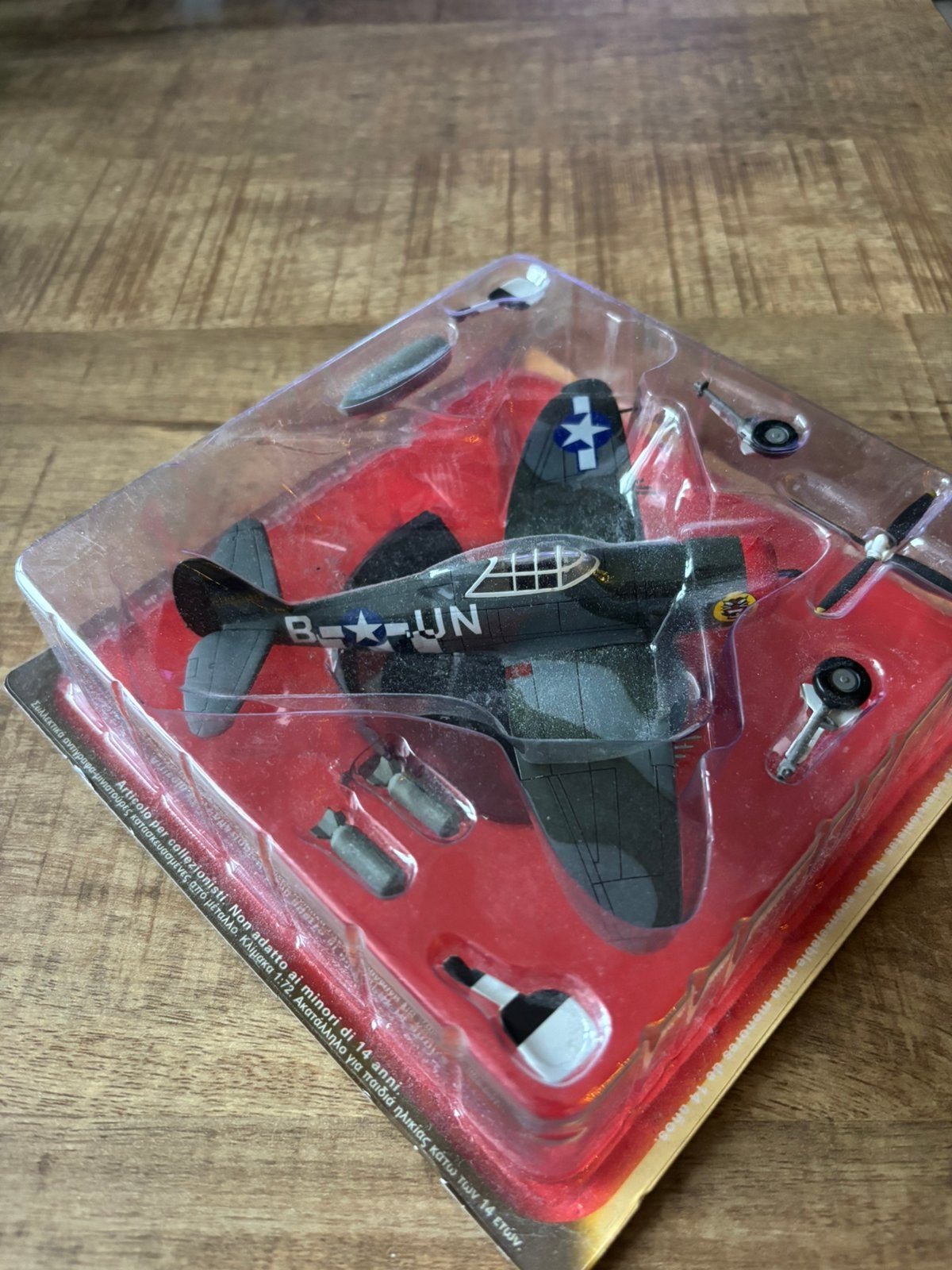 P-47D Thunderbolt 1/72, Ophalen of Verzenden, Zo goed als nieuw, 1:72 tot 1:144, Overige merken