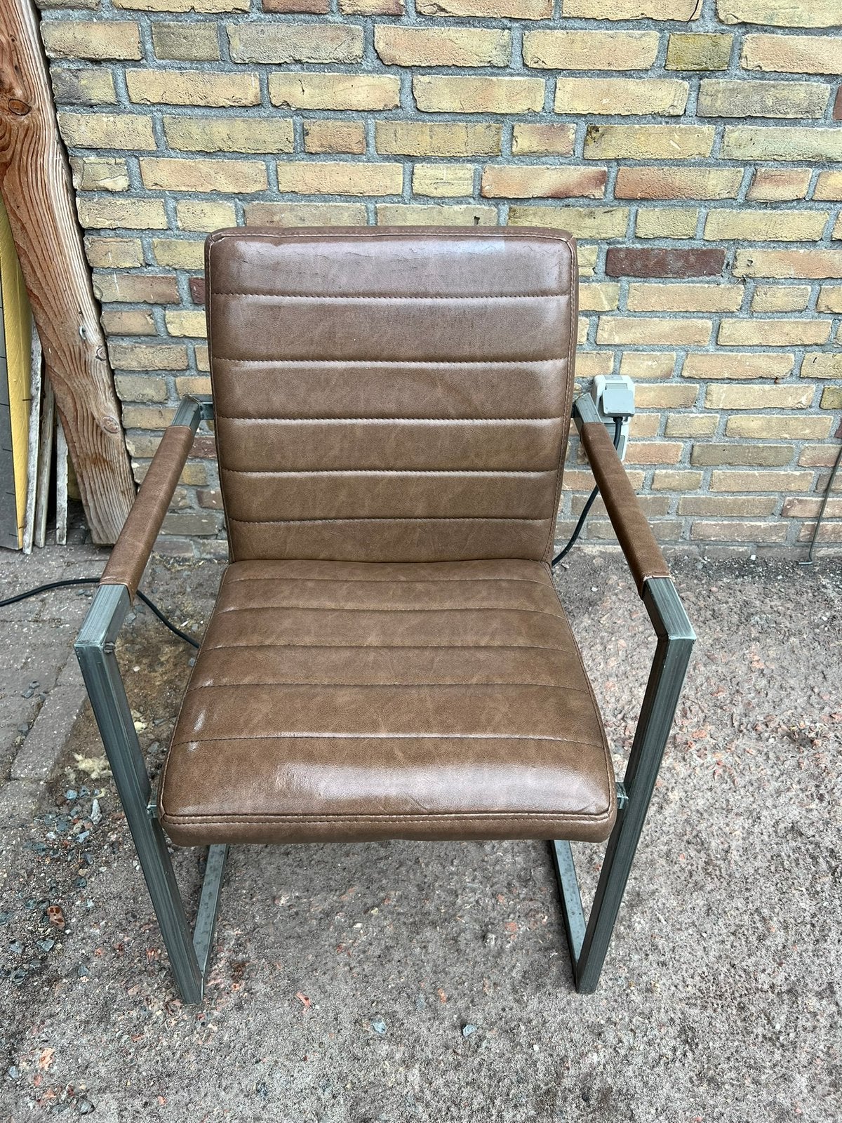 6 eetkamerstoelen met stalen frame, Huis en Inrichting, Ophalen, Gebruikt, Bruin, Vijf, Zes of meer stoelen