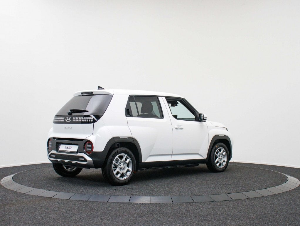 Hyundai Inster Pulse 49 kWh | Camera | Verbazend veel ruimte, Auto's, Gebruikt, Zwart, Wit, Origineel Nederlands