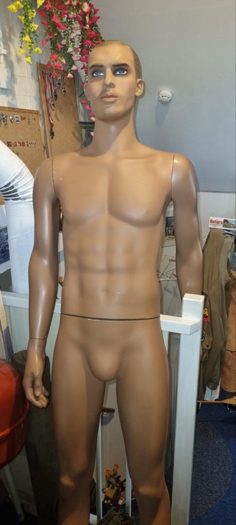 Mannelijke etalagepop - torso en benen, Hobby en Vrije tijd, Ophalen, Gebruikt