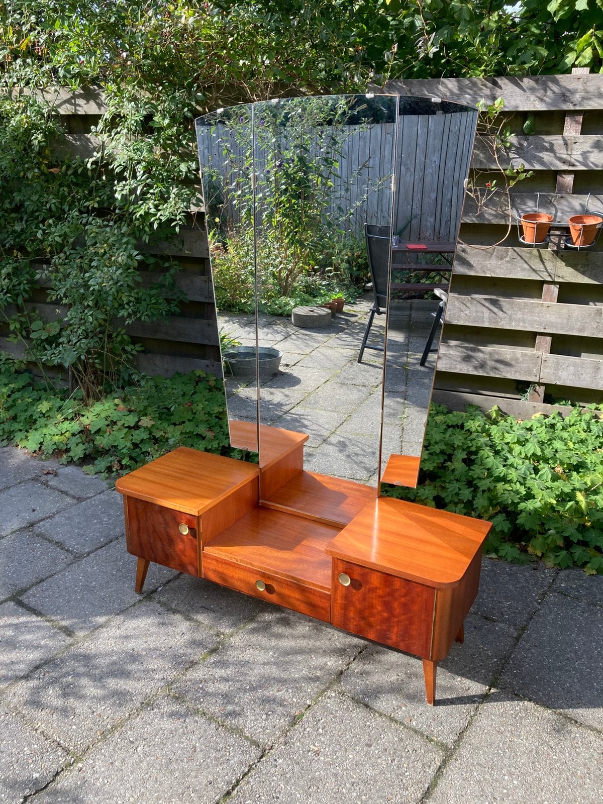 Vintage jaren 60-70 kaptafel met drieluik spiegel, Ophalen