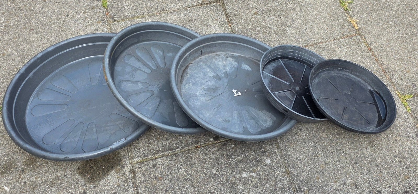 Plantenschotels, Tuin en Terras, Bloempotten, Ophalen, Rond, Kunststof