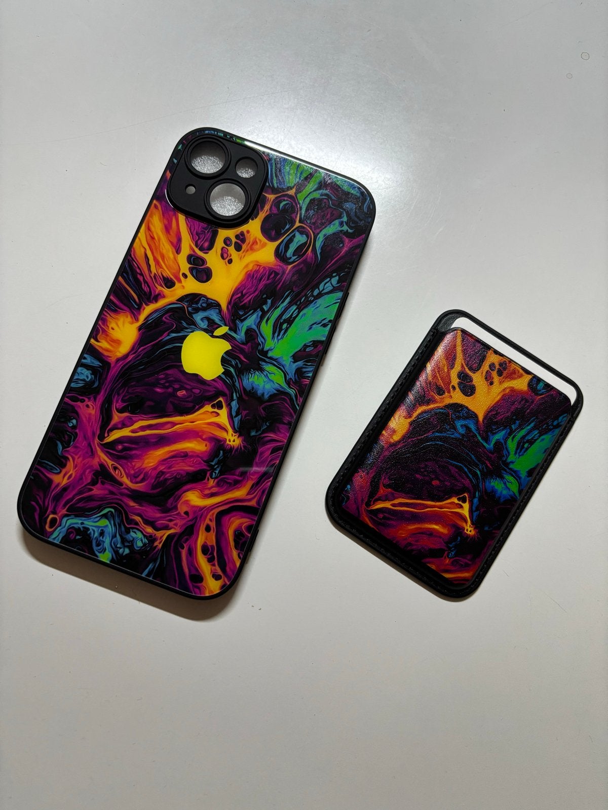 iPhone 15 Plus Hoesje met MagSafe Pashouder - Nieuw, Telecommunicatie, Kunststof, MagSafe, Verzenden, Nieuw