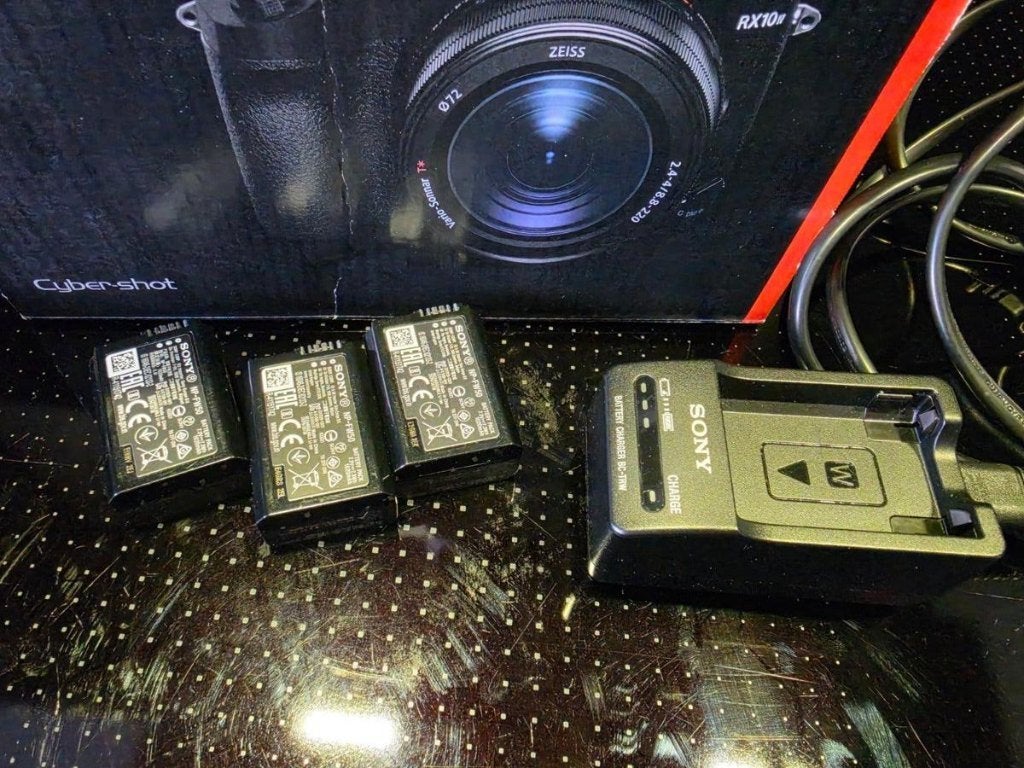 Foto 7 van Zo goed als splinternieuw - Sony RX10 IV Bridgecamera