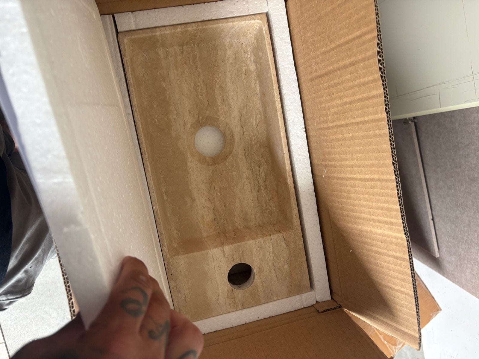 Nieuwe Sanibell wasbak/wastafel van travertin, Minder dan 50 cm, Nieuw, Ophalen of Verzenden, Minder dan 25 cm
