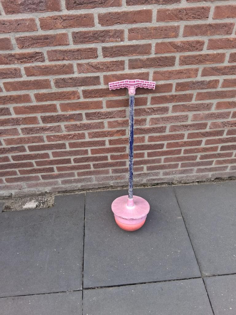 roze springbal, Ophalen, Gebruikt