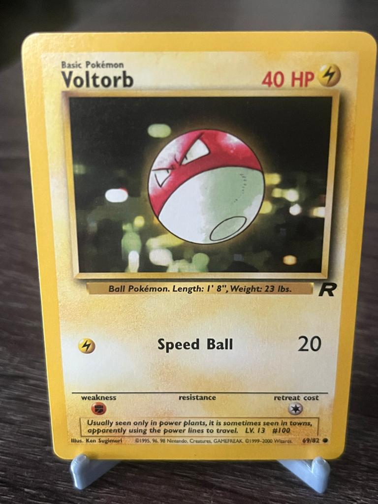 Voltorb (69/82) - Team Rocket - Good, Hobby en Vrije tijd, Verzamelkaartspellen | Pokémon, Ophalen of Verzenden, Gebruikt, Losse kaart